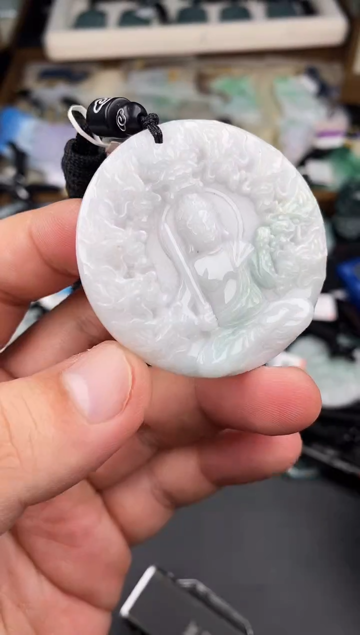 【闪购商品】翡翠颈饰未镶嵌  天然翡翠，一物一图