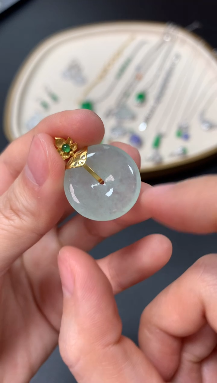 【闪购商品】翡翠吊坠(不含链)18K金镶嵌880