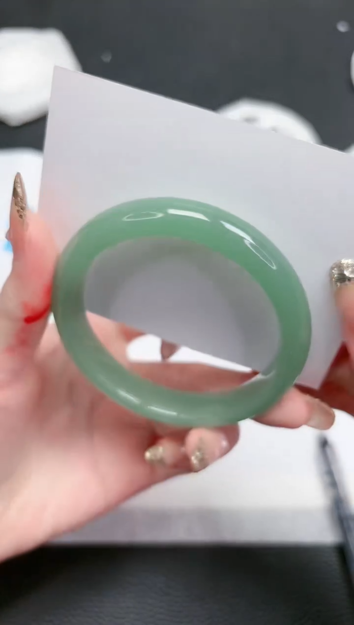 【闪购商品】石英质玉手镯未镶嵌398-56.4