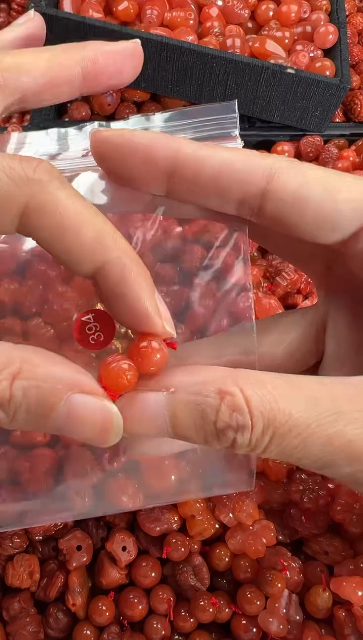 【闪购商品】南红玛瑙颈饰未镶嵌1