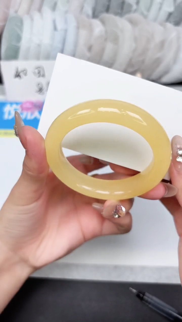 石英质玉手镯未镶嵌A113-56.3