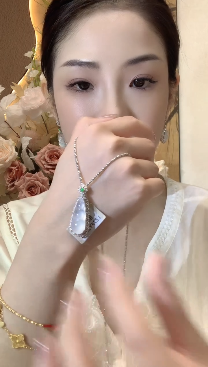 翡翠18K金镶嵌吊坠(不含链)A58翡翠