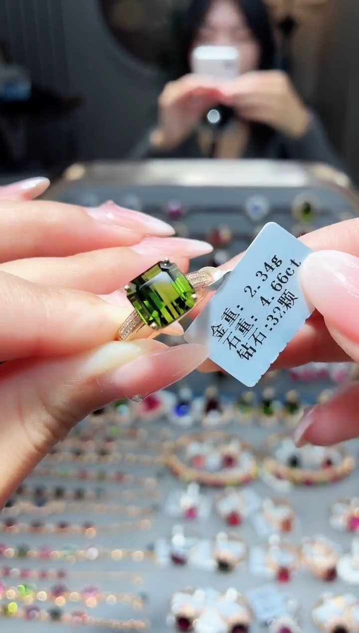 18K金镶嵌戒指碧玺4.66ct