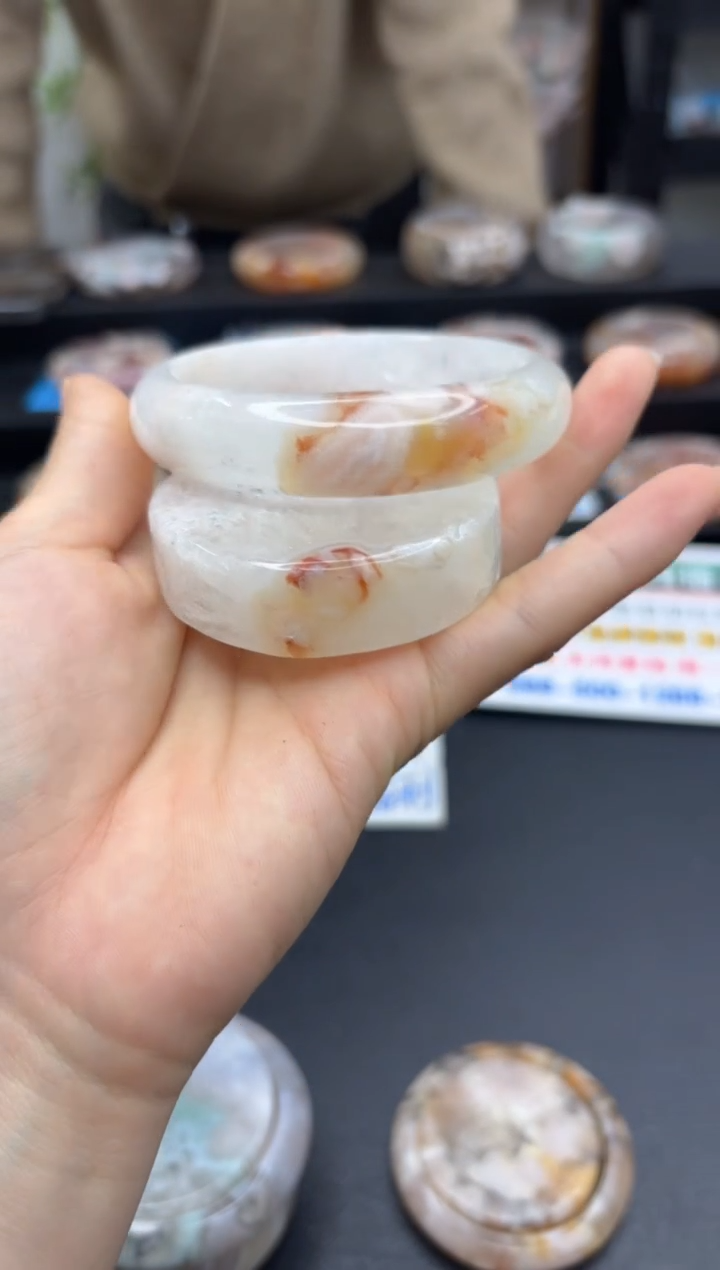 【闪购商品】石英质玉手镯未镶嵌C74(62圈赠送镯心)