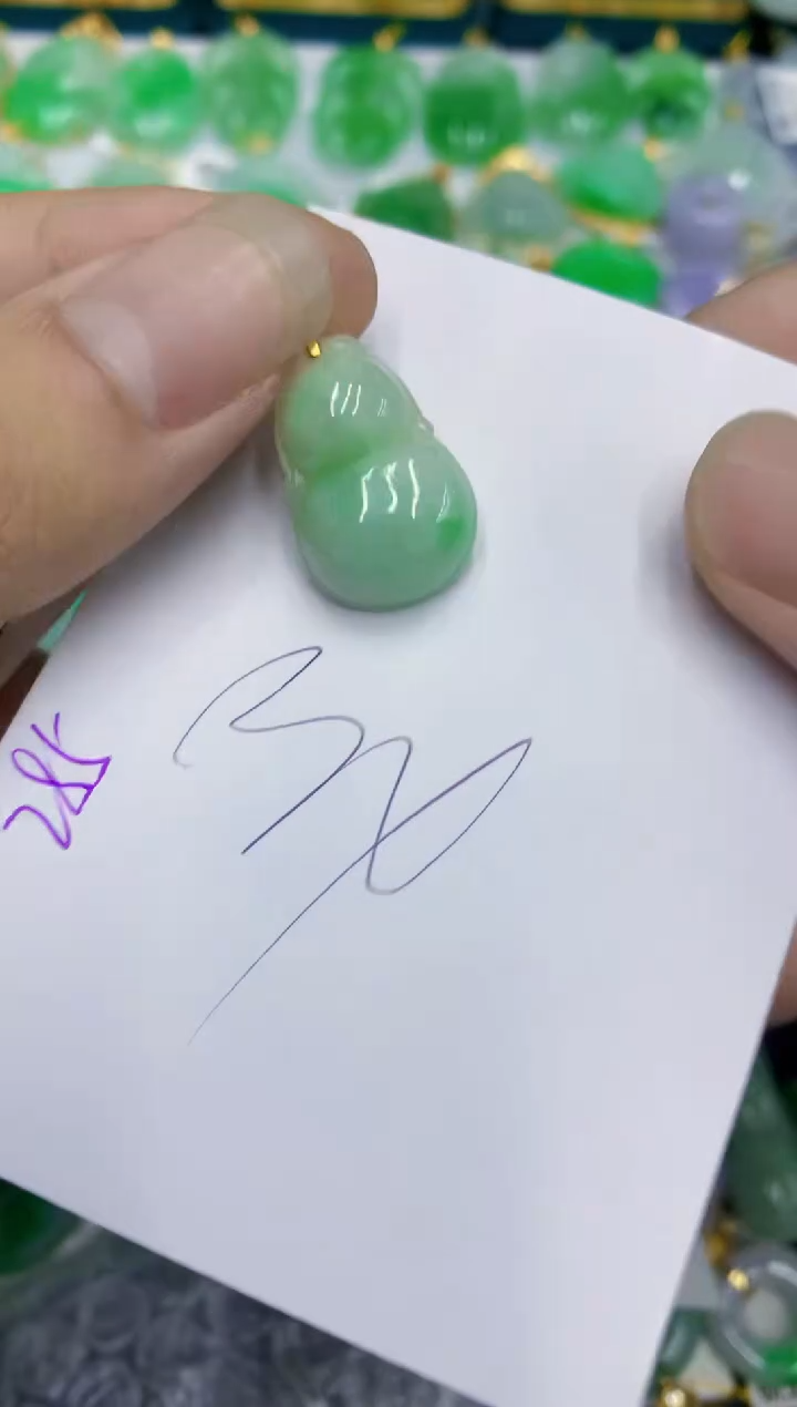 翡翠未镶嵌颈饰1111111111