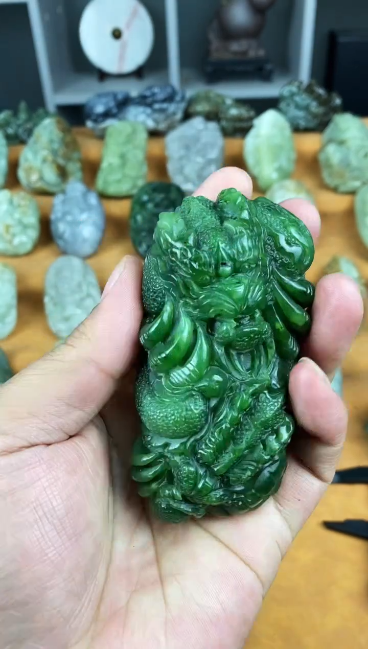 未镶嵌和田玉把件1