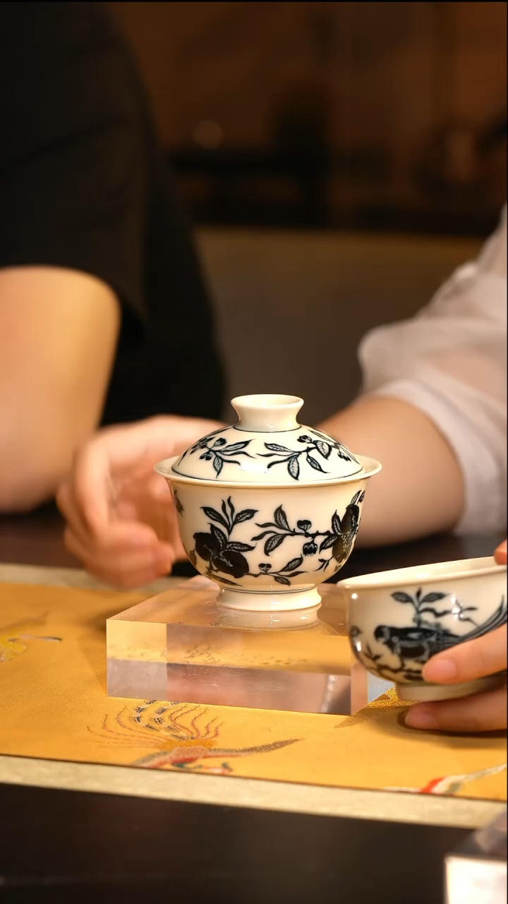 LQT立勤堂青花鹦鹉炉式杯+盖碗