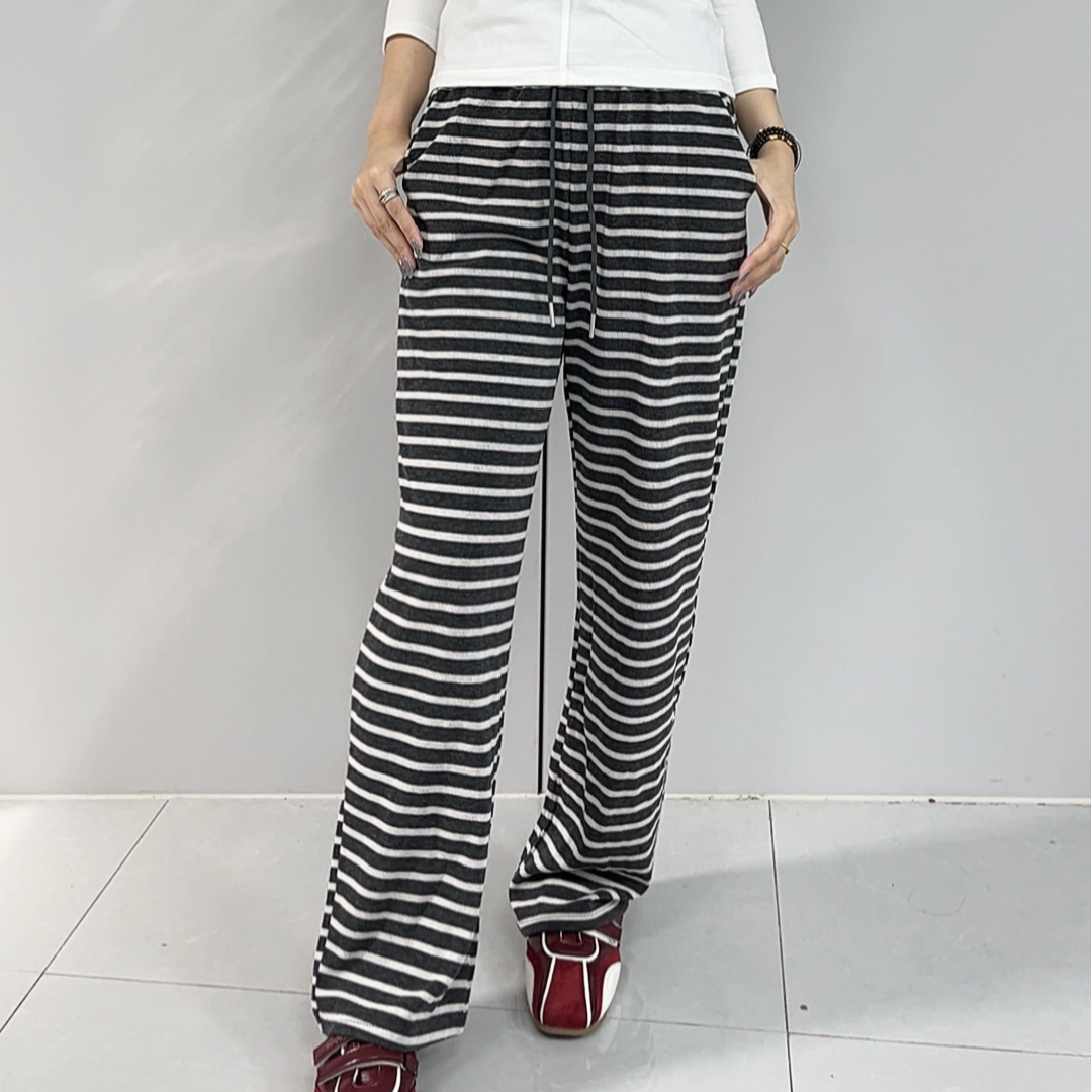 洋气百搭显瘦黑灰休闲长裤条纹裤运动针织时尚宽松黑白高腰卫裤