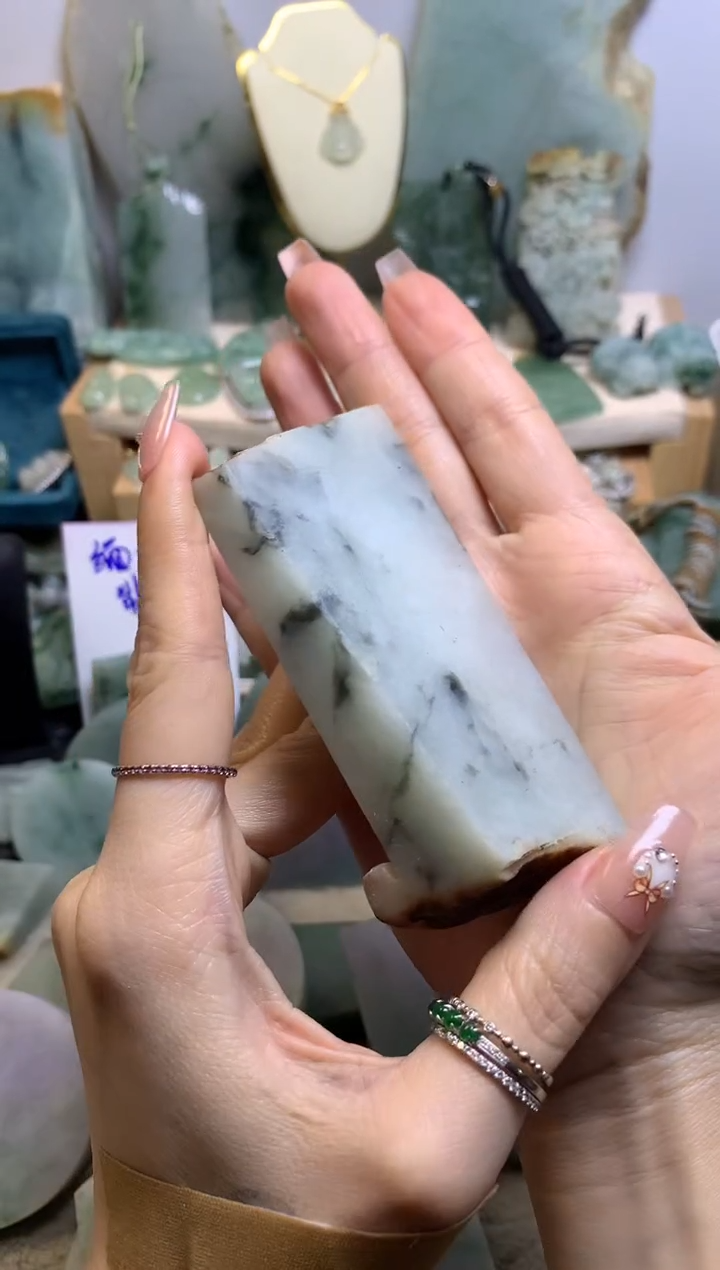 【闪购商品】翡翠挂件未镶嵌缅甸A货翡翠，没有运费险