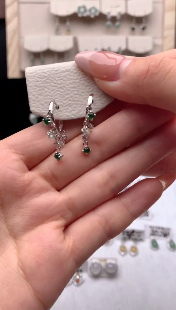 【闪购商品】翡翠耳饰银S925镶嵌1号