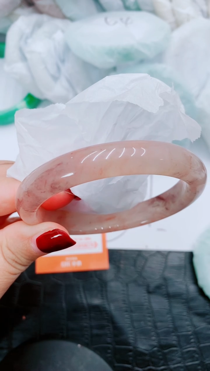 【闪购商品】石英质玉手镯未镶嵌P107-60-61