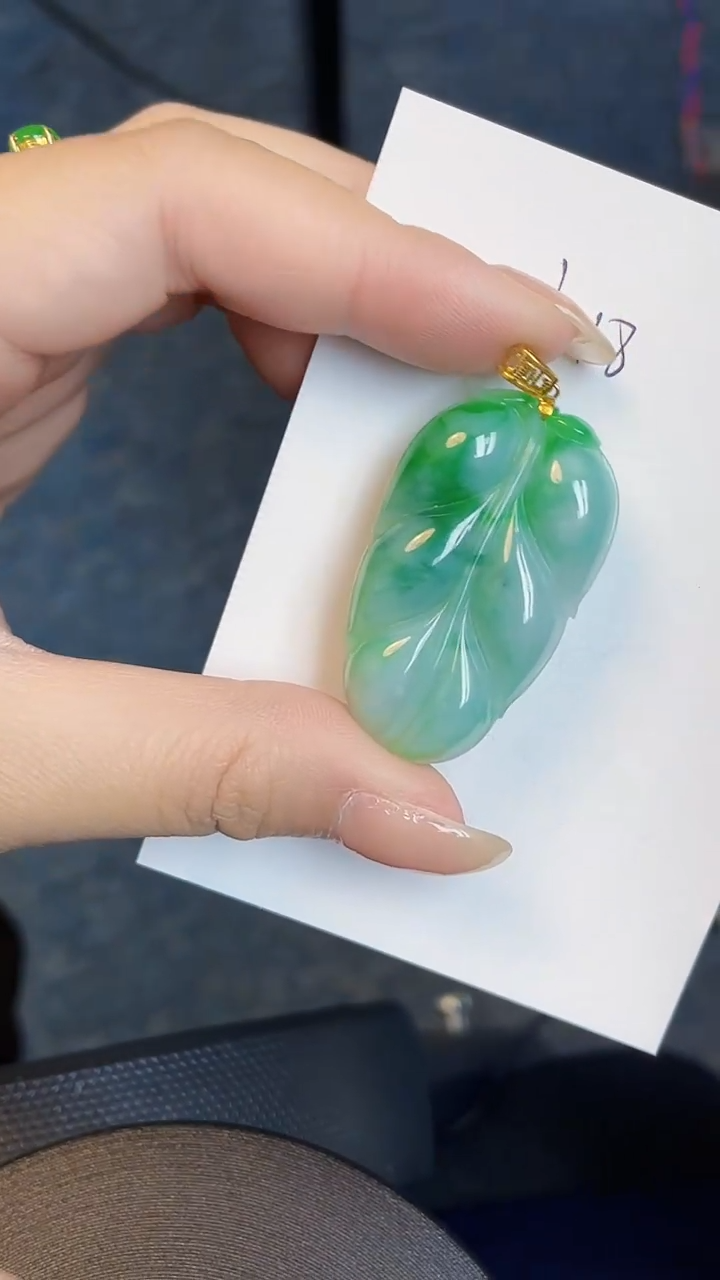 【闪购商品】翡翠颈饰18K金镶嵌00000000