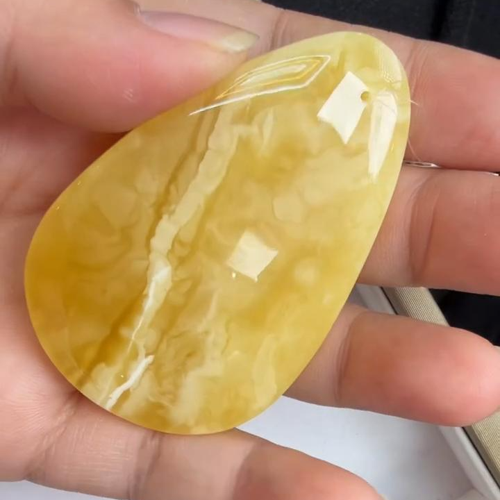 天然蜜蜡妖白花吊坠2多样性发一