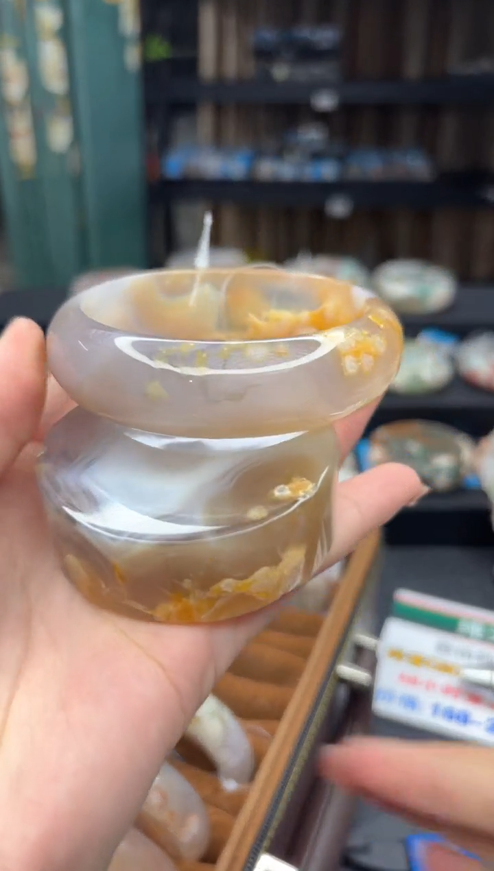 【闪购商品】石英质玉手镯未镶嵌55（61圈赠送镯心）