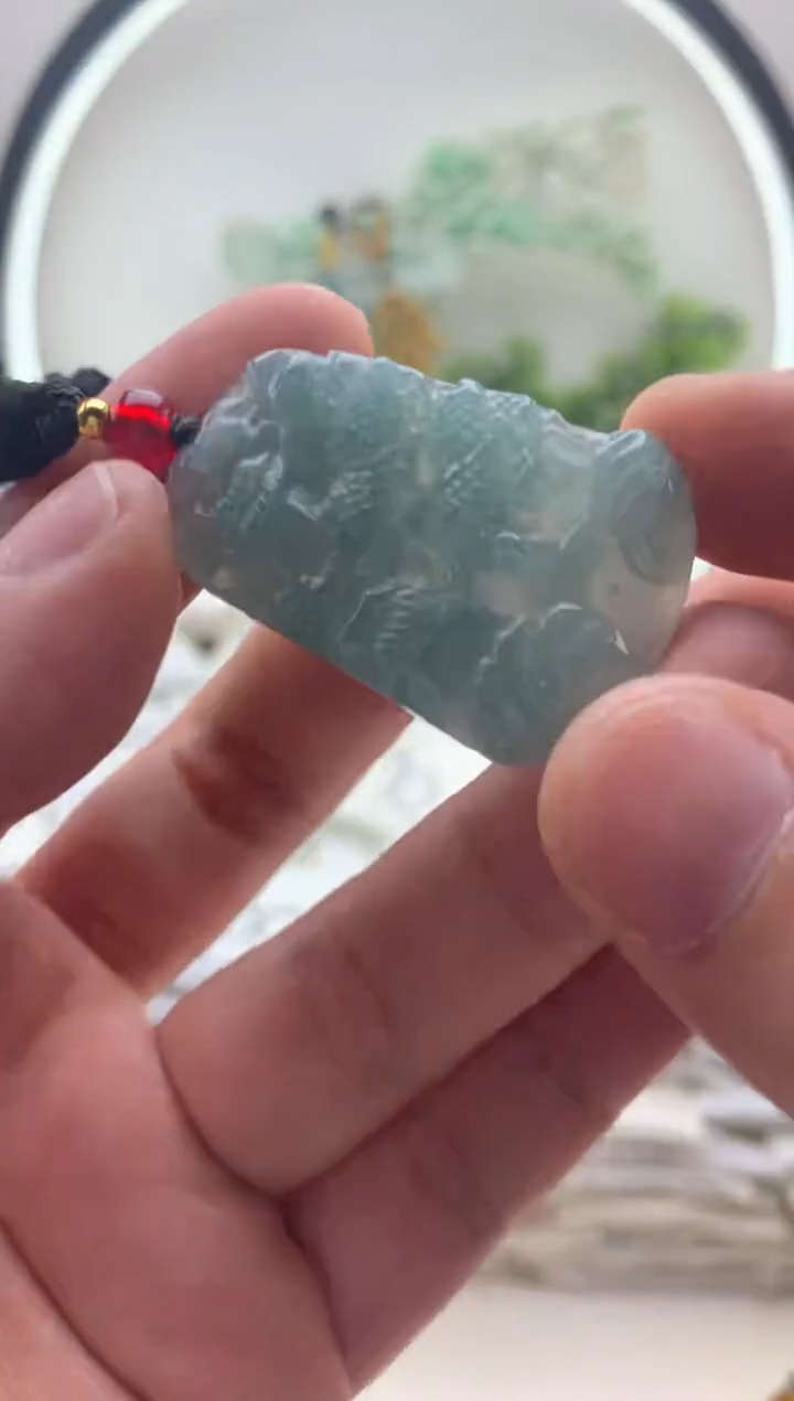 颈饰未镶嵌翡翠小山水