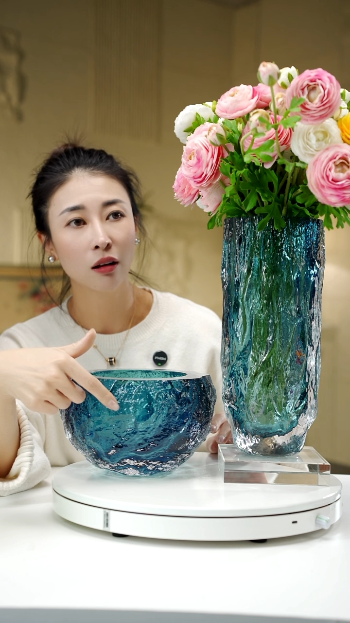 手工艺品琉璃?**?海蓝色树纹花瓶+海蓝色聚宝盆带14*14底座