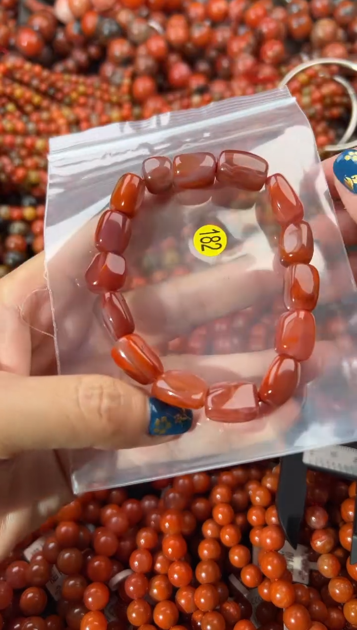 未镶嵌手串南红玛瑙1