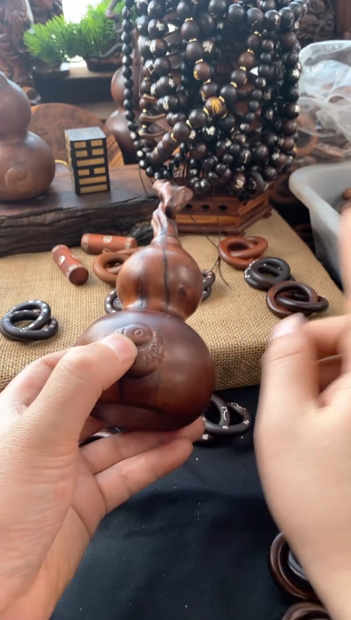 【闪购商品】木枣木微瑕葫芦18公分随机发