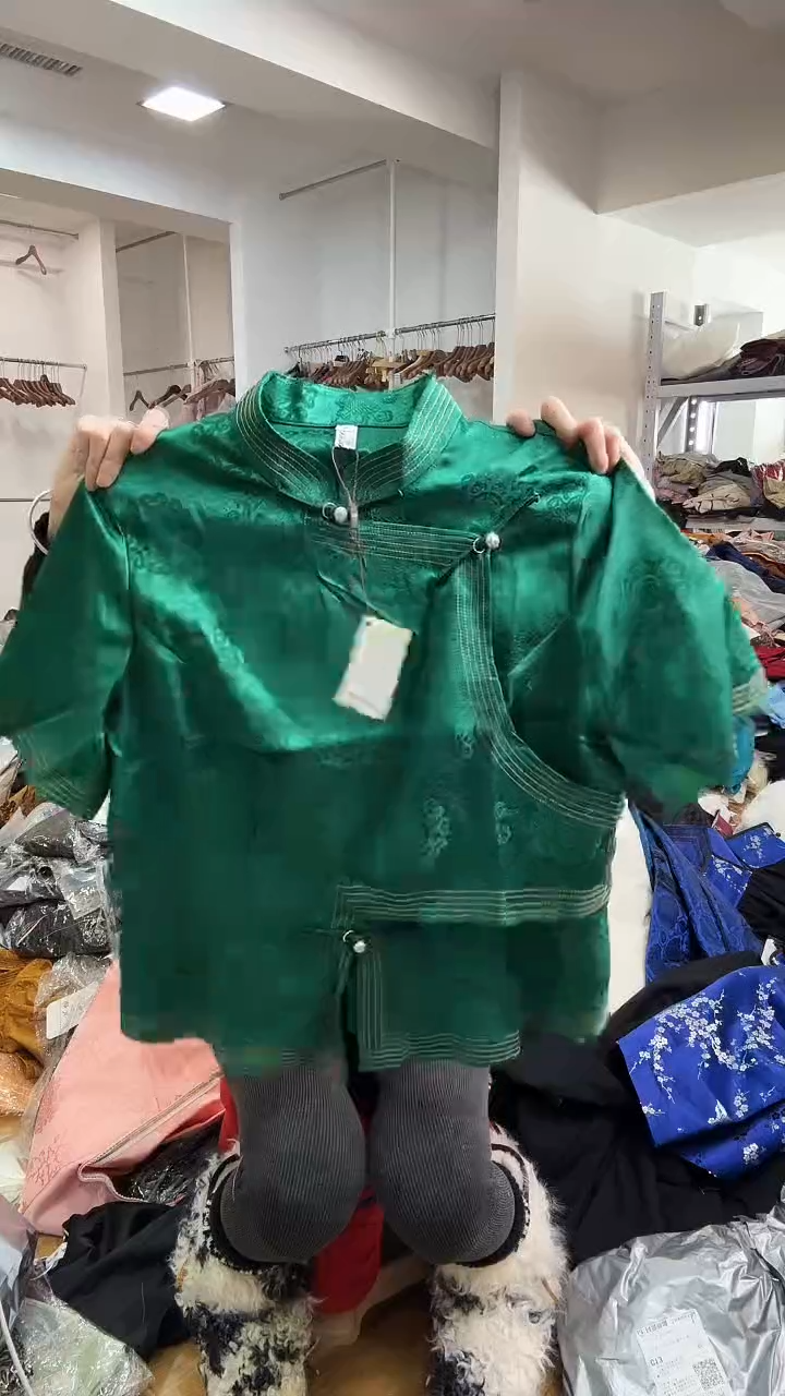 XL码      115-125斤