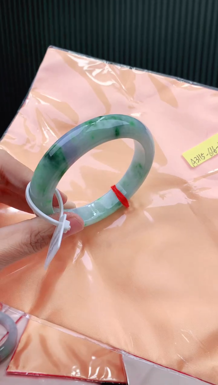 未镶嵌手镯翡翠61