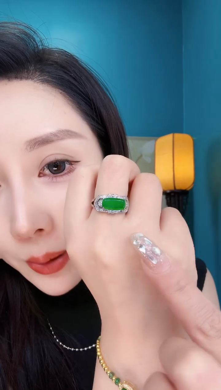 翡翠戒指未镶嵌戒指