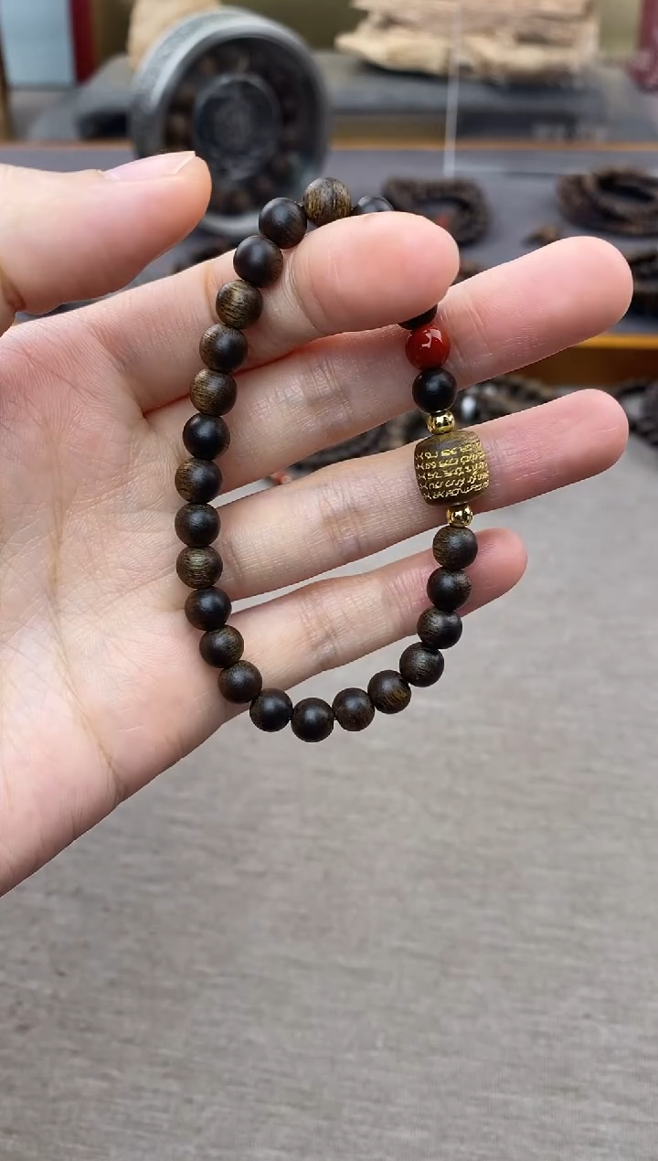 【闪购商品】沉香手串富森红土0.6+五条+配饰沉水单圈