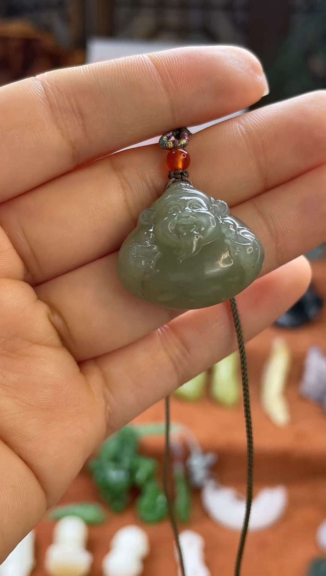 颈饰未镶嵌和田玉青海料晴水cai神带证书