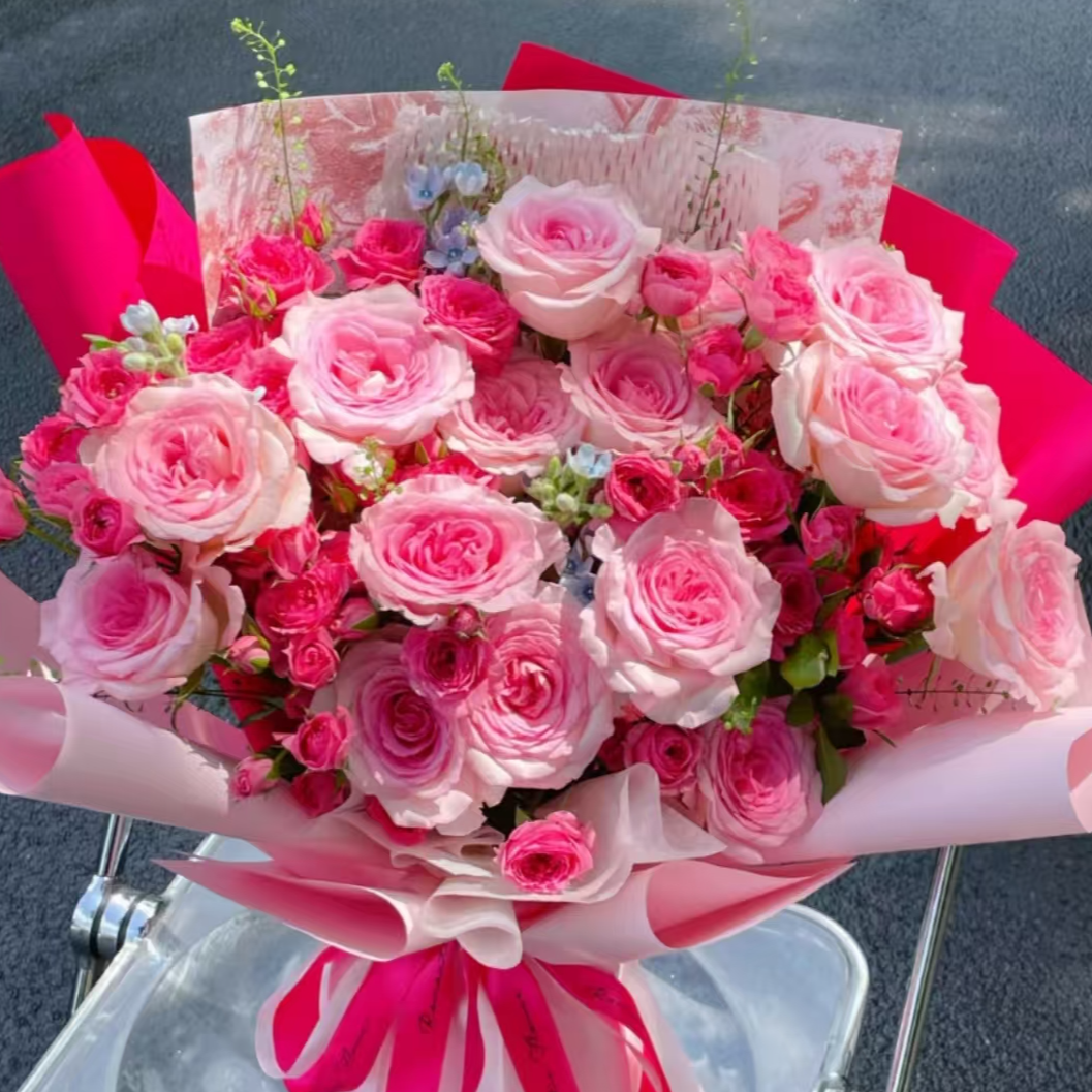 B4洛神+碎冰蓝+苏菲宝贝+折射5支+芭比5支+扶郎花20支套餐