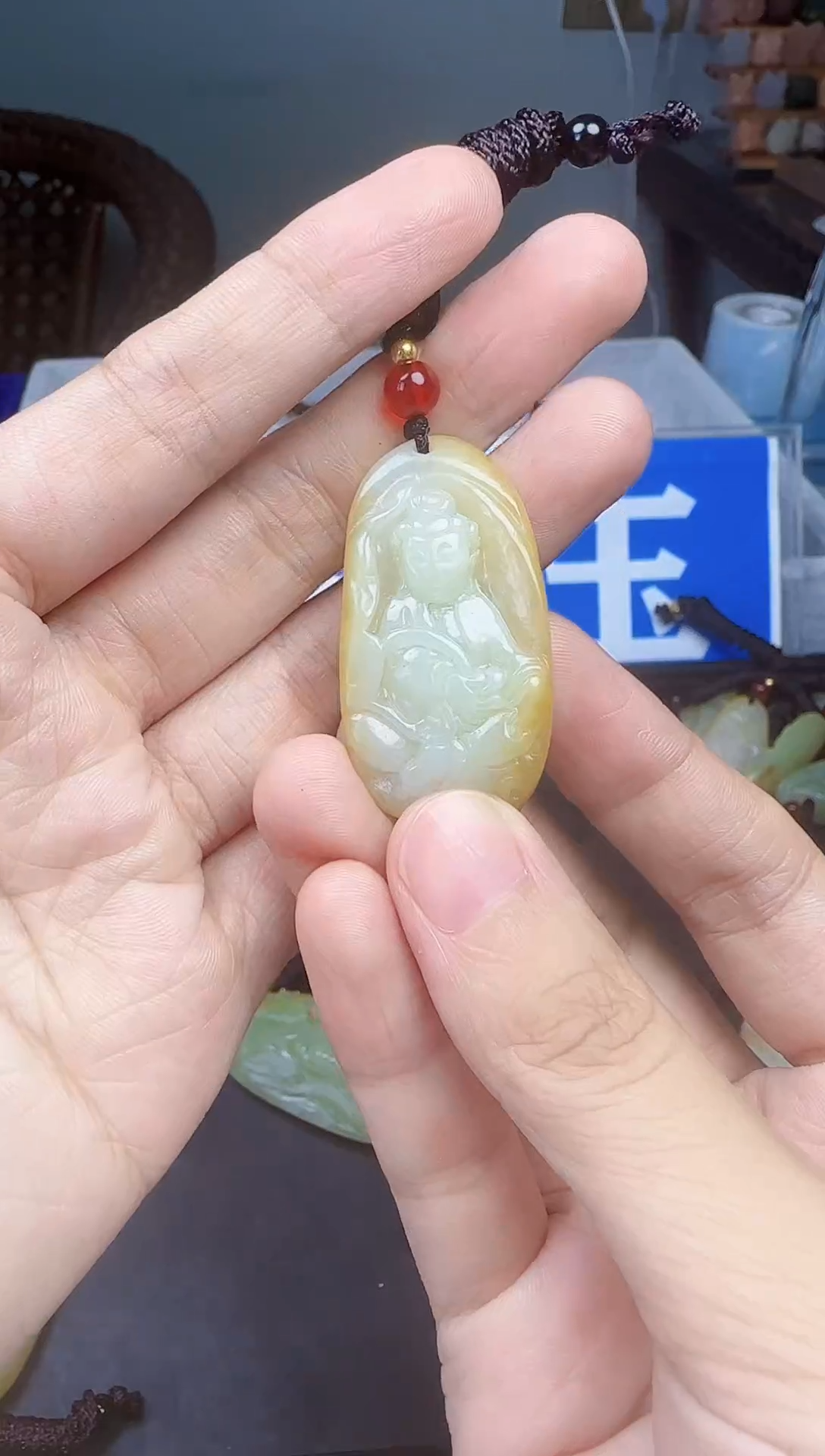 和田玉未镶嵌颈饰1