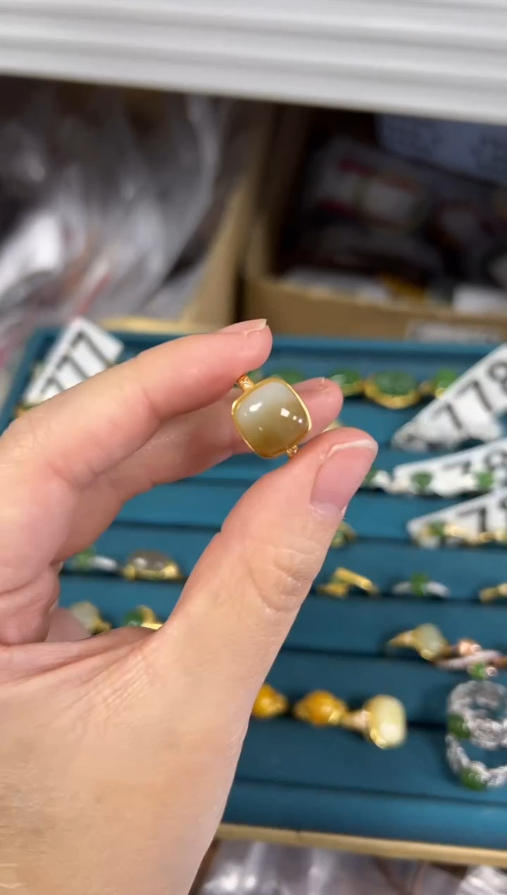 银S925镶嵌手链和田玉小*-孤品和田玉糖白银戒指[2783]