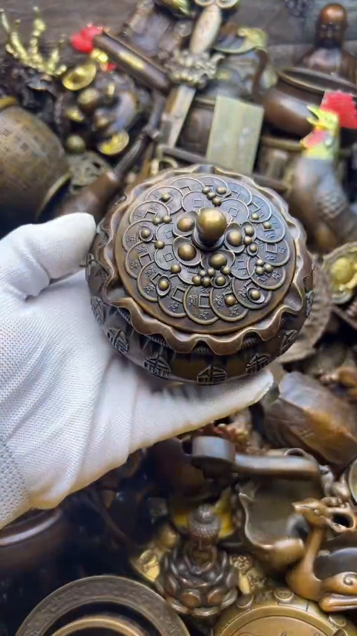 精美铜器，点击下单