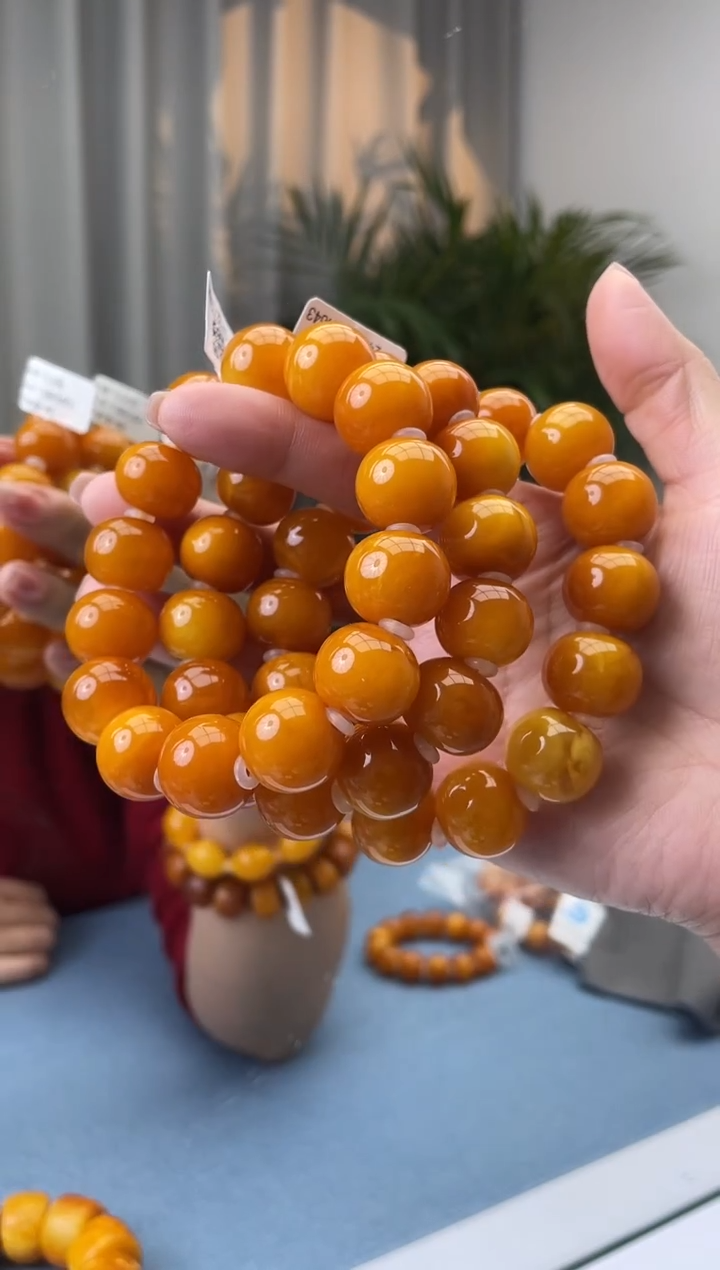 【闪购商品】蜜蜡珠宝奇石未镶嵌假一罚十，多样性发一件038.17