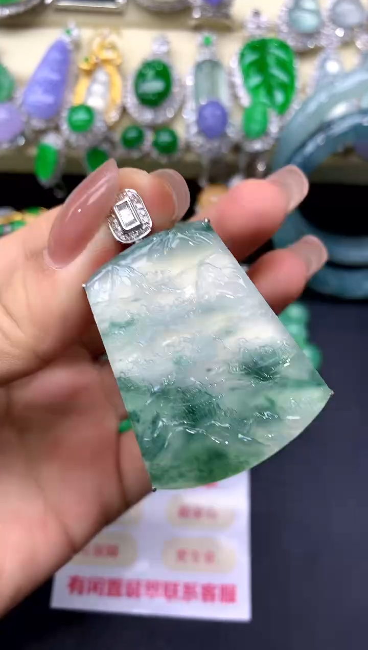 颈饰18K金镶嵌翡翠342-中国好珍宝