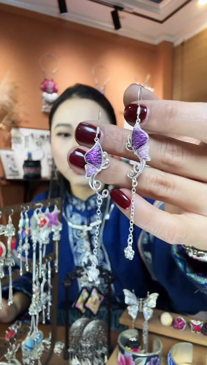 【闪购商品】刺绣纯手工民族风耳环