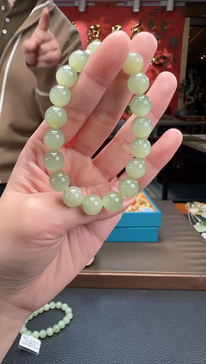 【闪购商品】和田玉手串未镶嵌高冰晴单圈手串