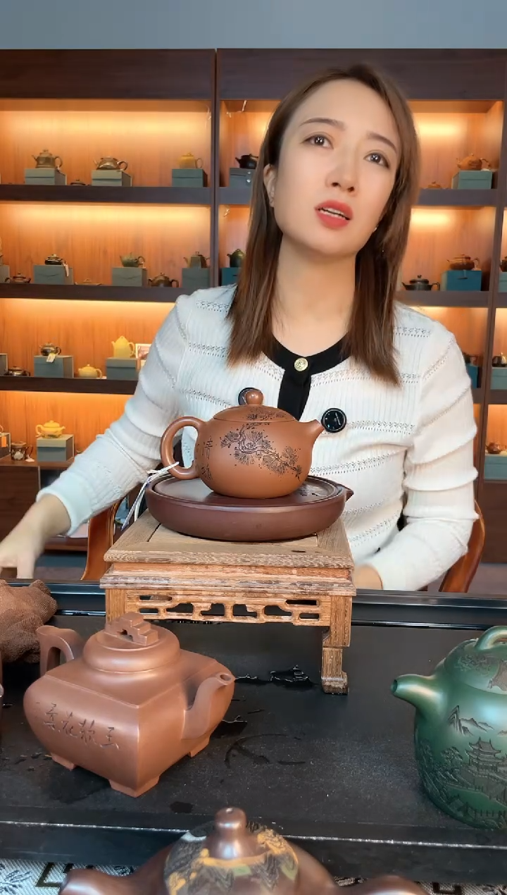 茶壶紫砂松鼠西施底槽清赵信军