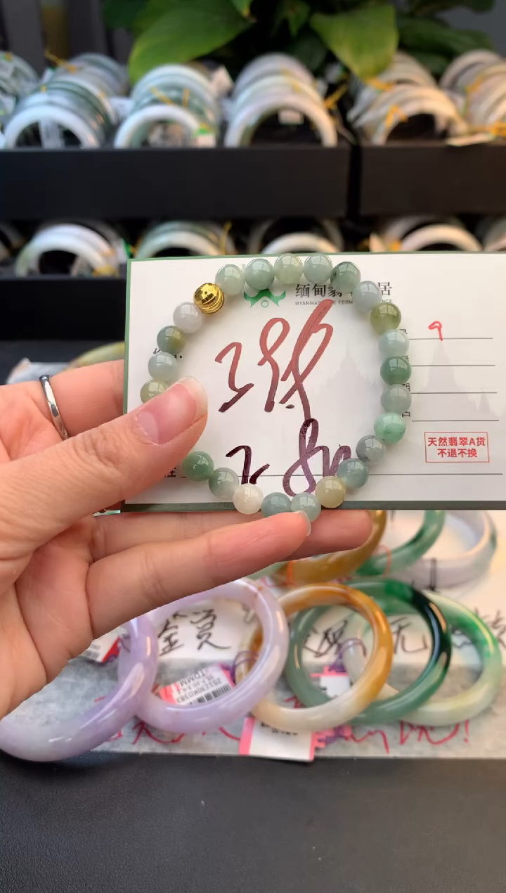 未镶嵌戒指翡翠不****?毛货需精细抛光+多人