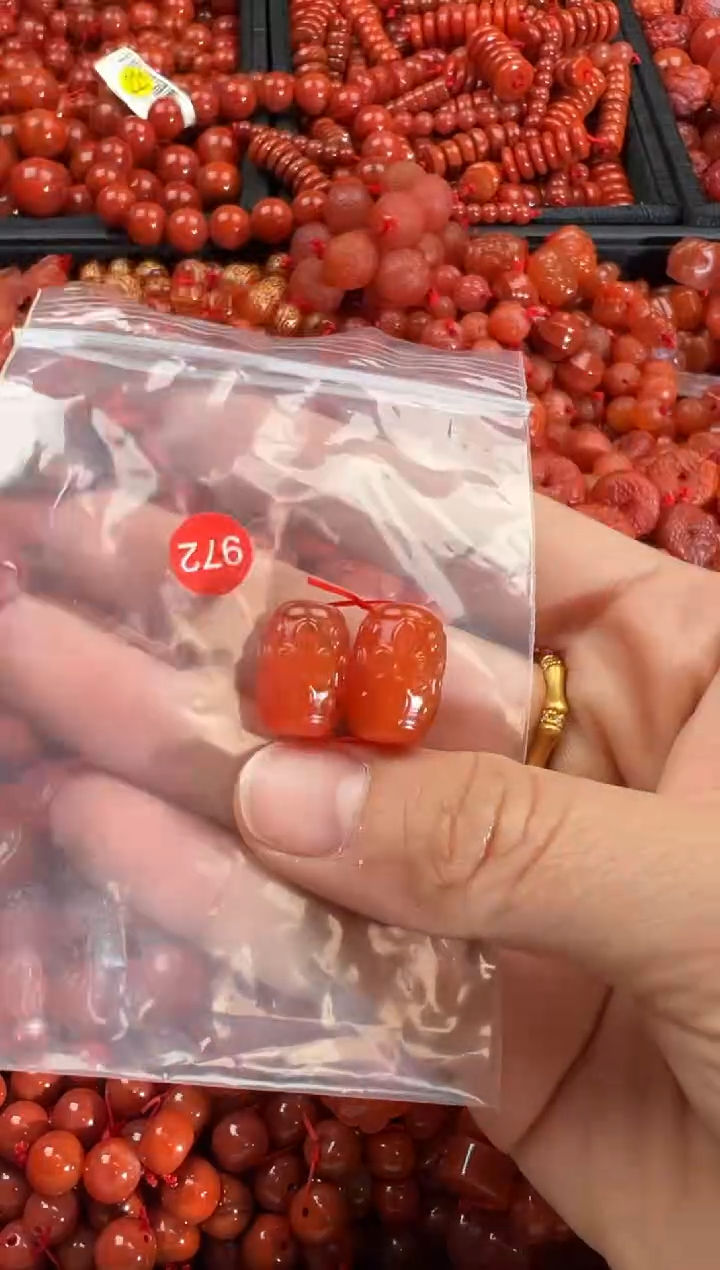 【闪购商品】南红玛瑙颈饰未镶嵌1
