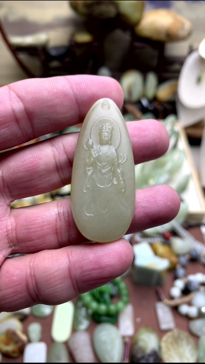 【闪购商品】和田玉颈饰未镶嵌且末糖观音福利