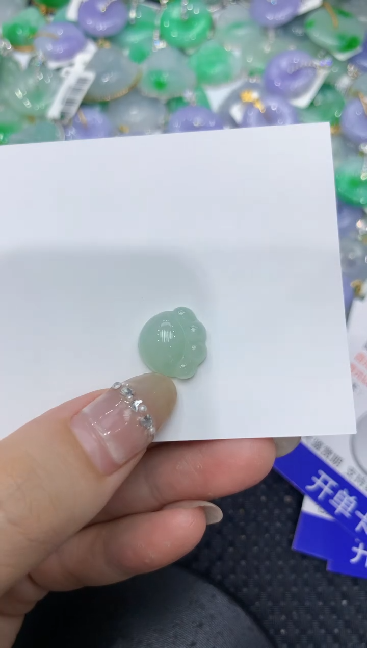 【闪购商品】翡翠颈饰未镶嵌222222222