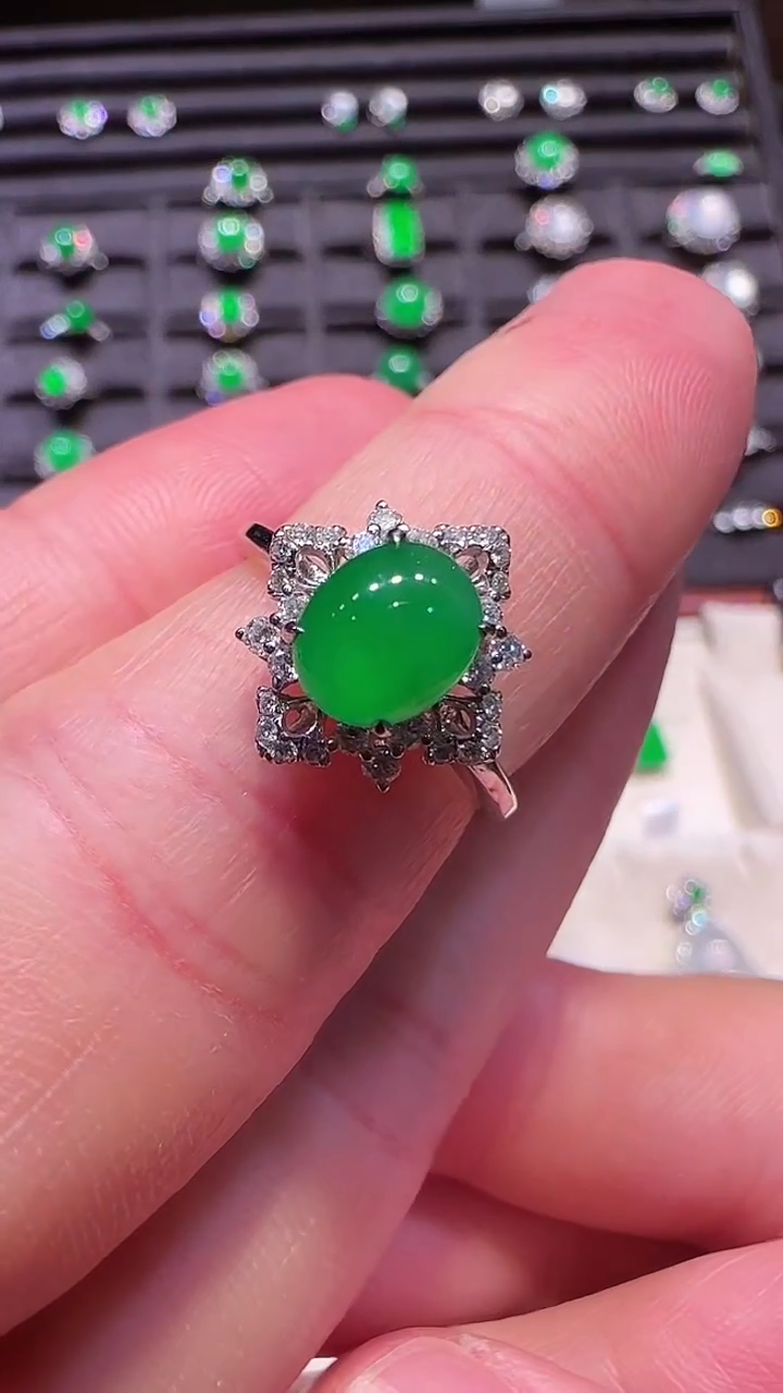 【闪购商品】翡翠戒指18K金镶嵌戒指