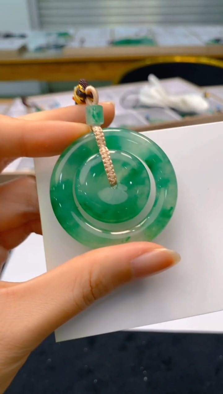 【闪购商品】石英质玉颈饰未镶嵌286