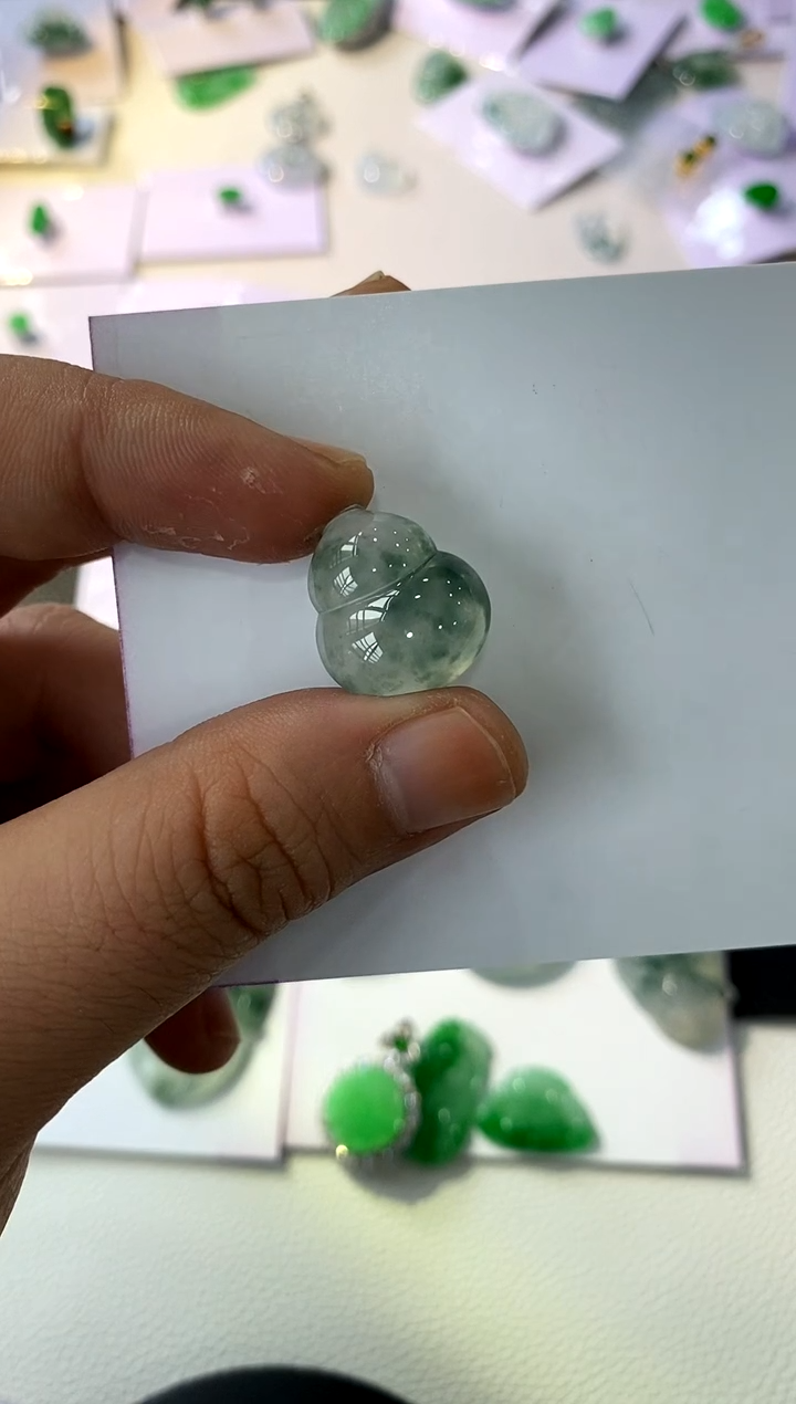 【闪购商品】定制翡翠未镶嵌葫芦