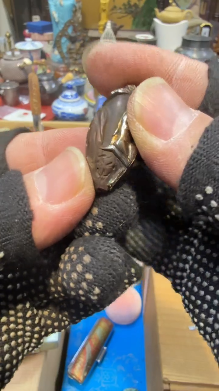 金属中古艺术工艺美术品