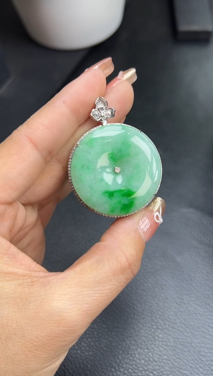 【闪购商品】翡翠颈饰18K金镶嵌YM1152-1 圆牌