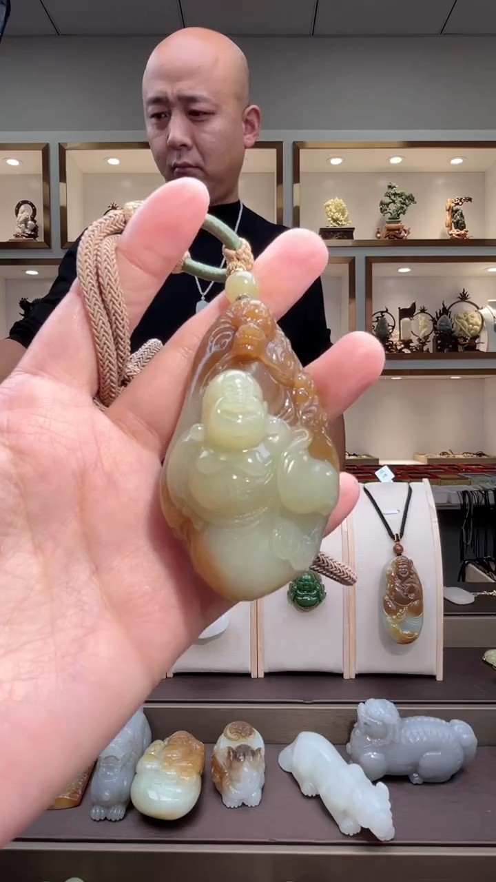颈饰未镶嵌和田玉苏