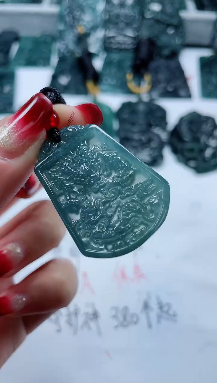 【闪购商品】翡翠颈饰未镶嵌多样性发货一件发货-龙牌