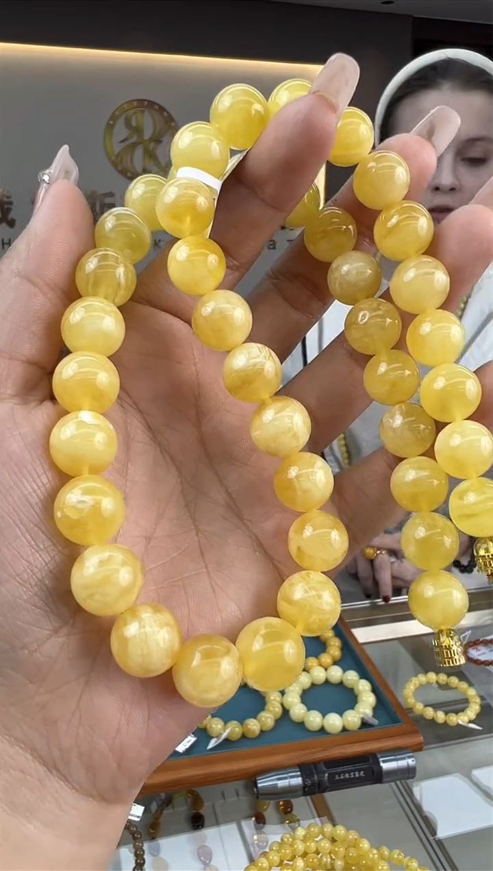 【闪购商品】琥珀颈饰未镶嵌472秒拍号
