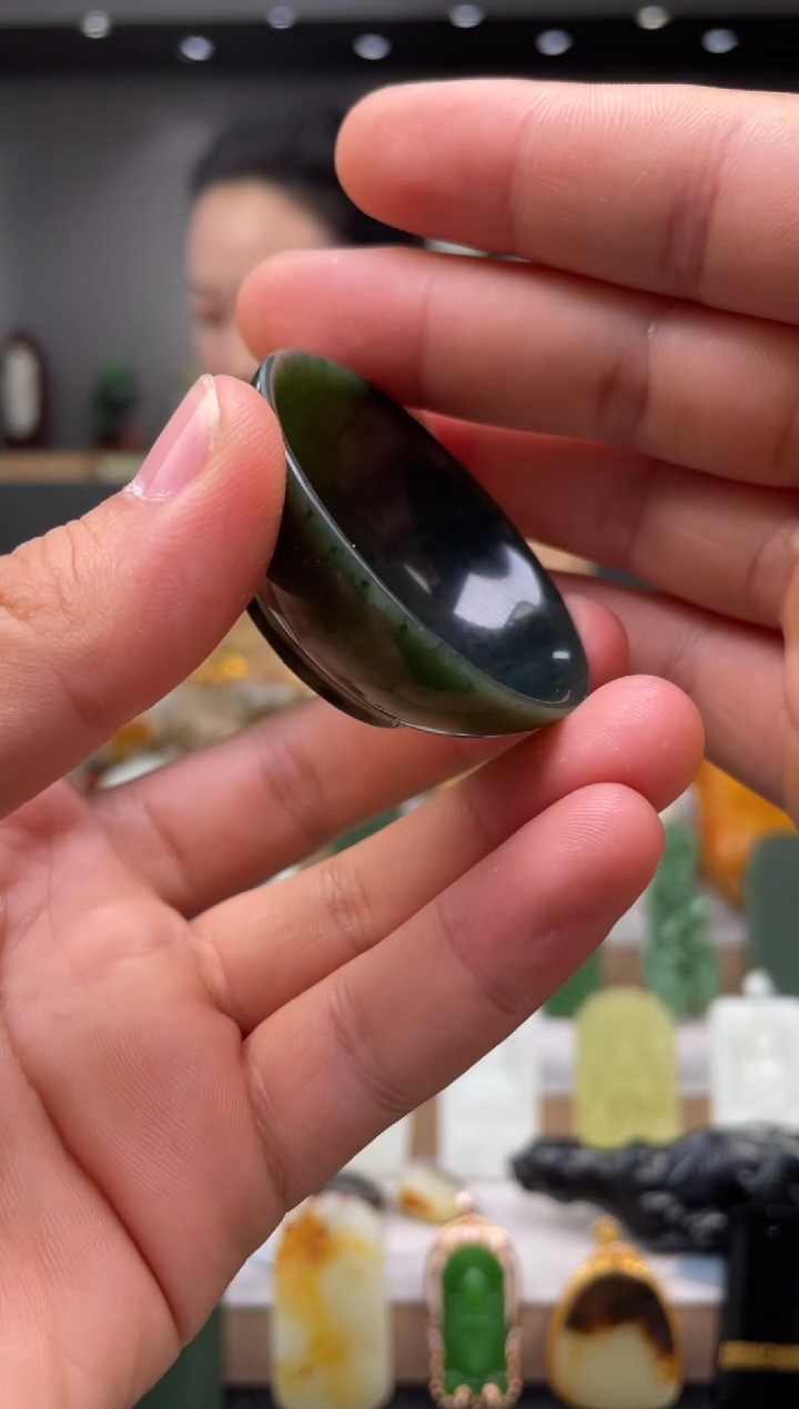 和田玉未镶嵌把件茶杯（多样性发货）
