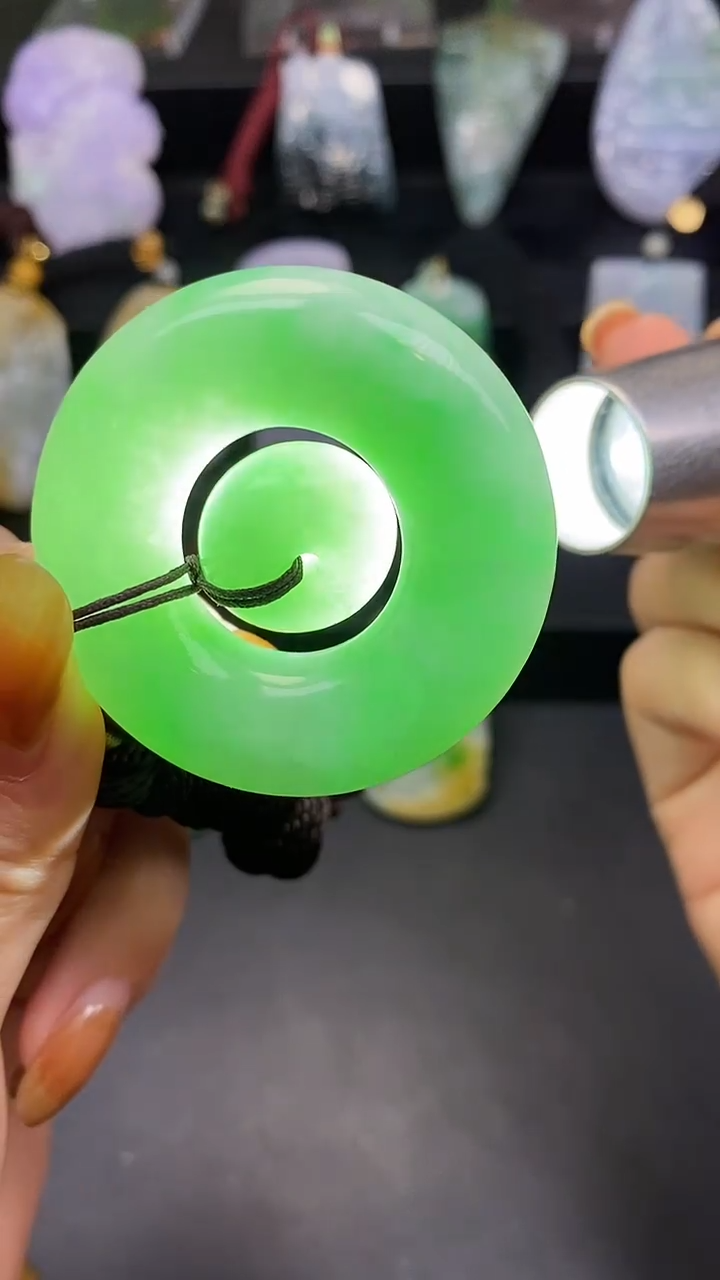 【闪购商品】翡翠颈饰未镶嵌翡翠A货一物一证